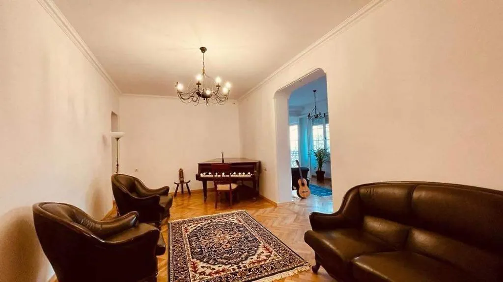 Vazha-Fshavela Apartment Tbilisi